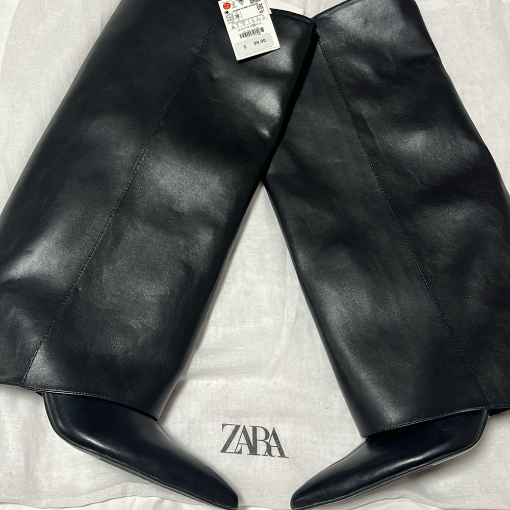 BRAND NEW - Zara Boots